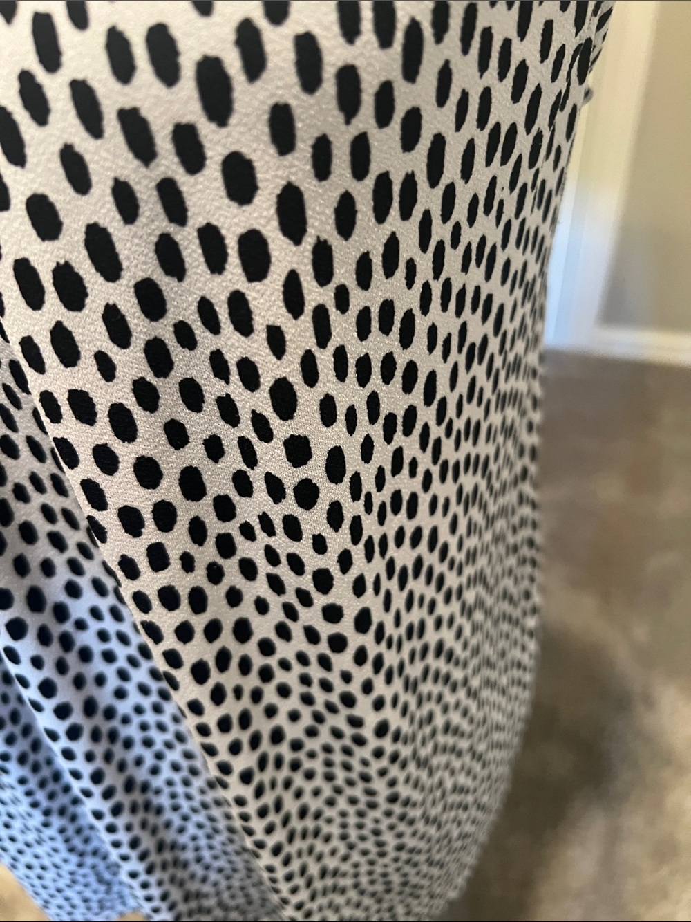 41 Hawthorn Black and White Sleeveless Dot Keyhole Tunic - Picture 2 of 8